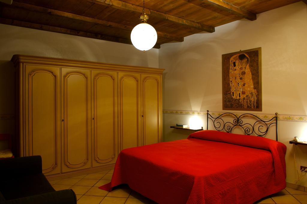 Montelanico La Colonna B&B 객실 사진